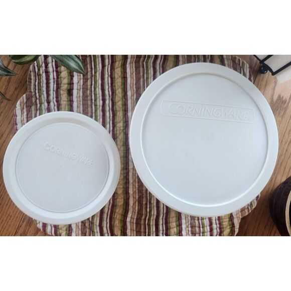CorningWare French White Stoneware, set of casserole dishes with plastic kids - Picture 3 of 8